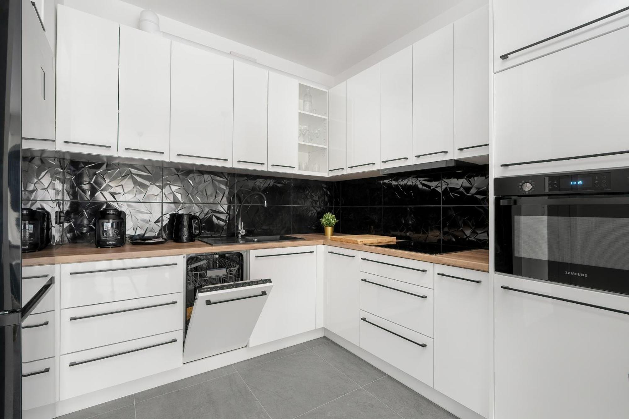 City Center Apartments With Gym & Free Garage Poznan By Noclegi Renters Exterior foto